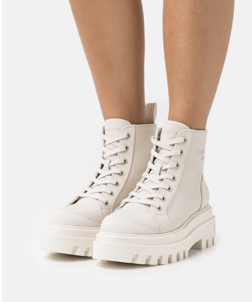 Calvin klein jeans kadın bot